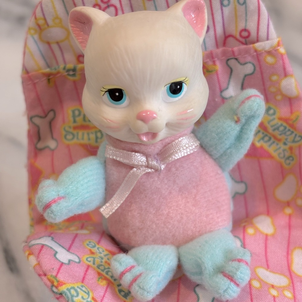 Vintage 1996 Teeny Tiny Tumbles Surprise Kitten Toy